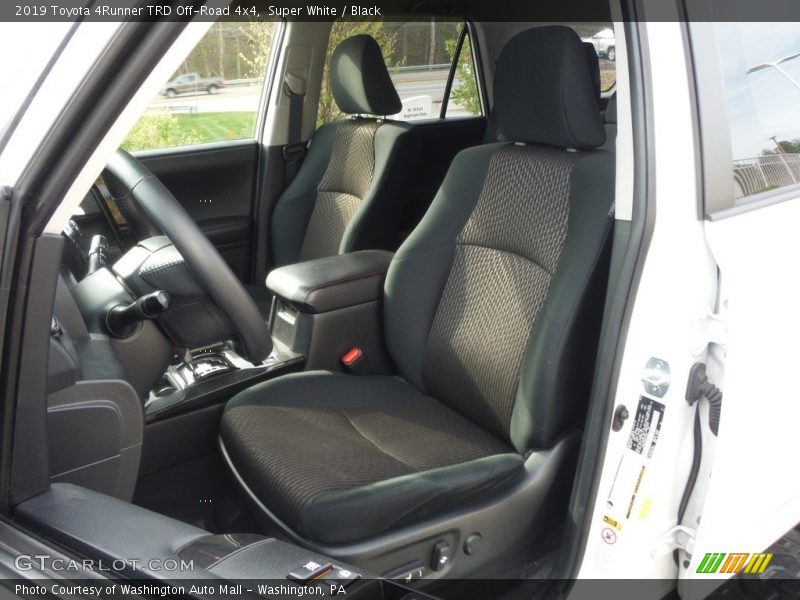 Super White / Black 2019 Toyota 4Runner TRD Off-Road 4x4