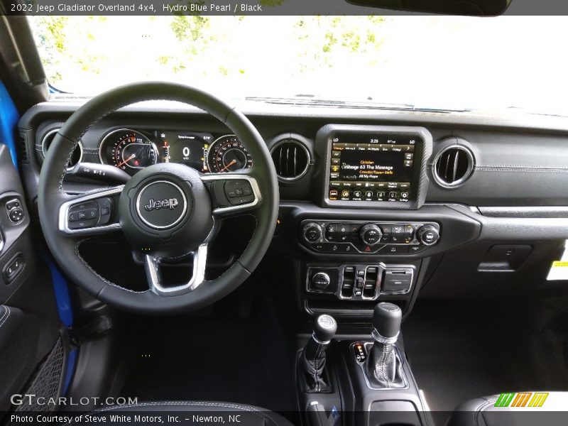 Hydro Blue Pearl / Black 2022 Jeep Gladiator Overland 4x4