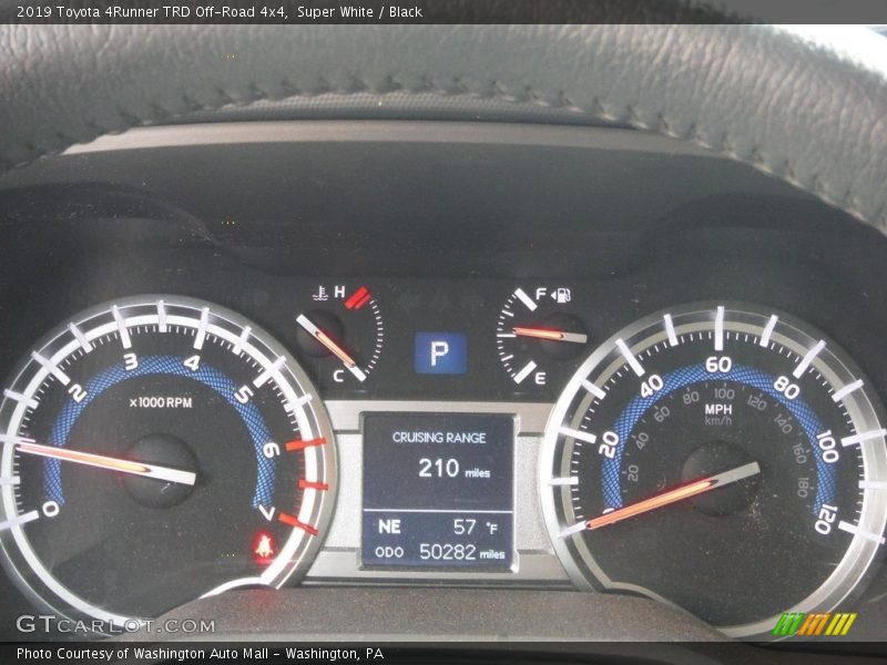 Super White / Black 2019 Toyota 4Runner TRD Off-Road 4x4