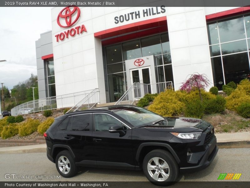 Midnight Black Metallic / Black 2019 Toyota RAV4 XLE AWD