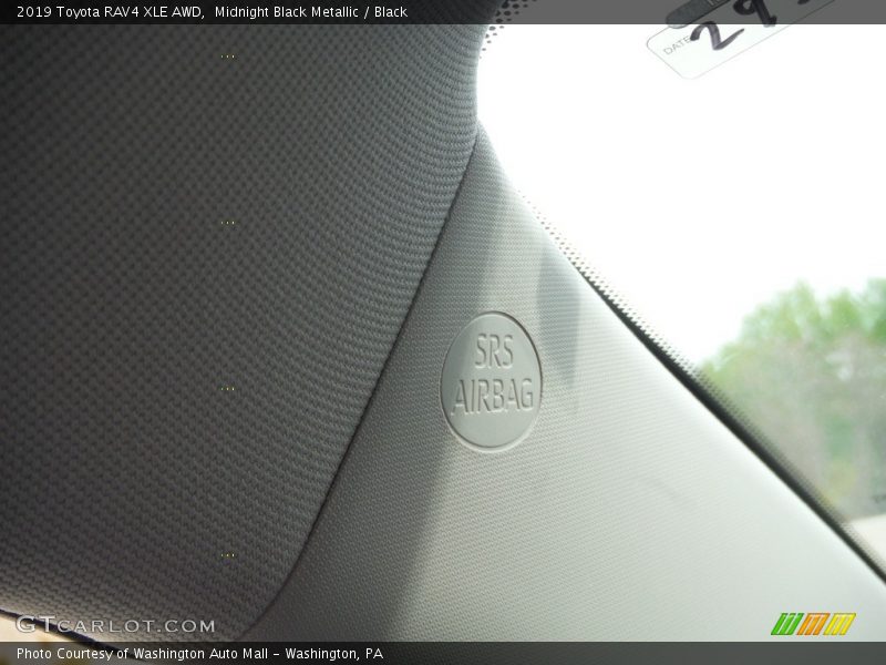 Midnight Black Metallic / Black 2019 Toyota RAV4 XLE AWD