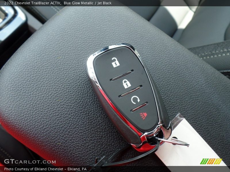 Blue Glow Metallic / Jet Black 2022 Chevrolet TrailBlazer ACTIV