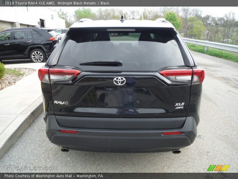 Midnight Black Metallic / Black 2019 Toyota RAV4 XLE AWD