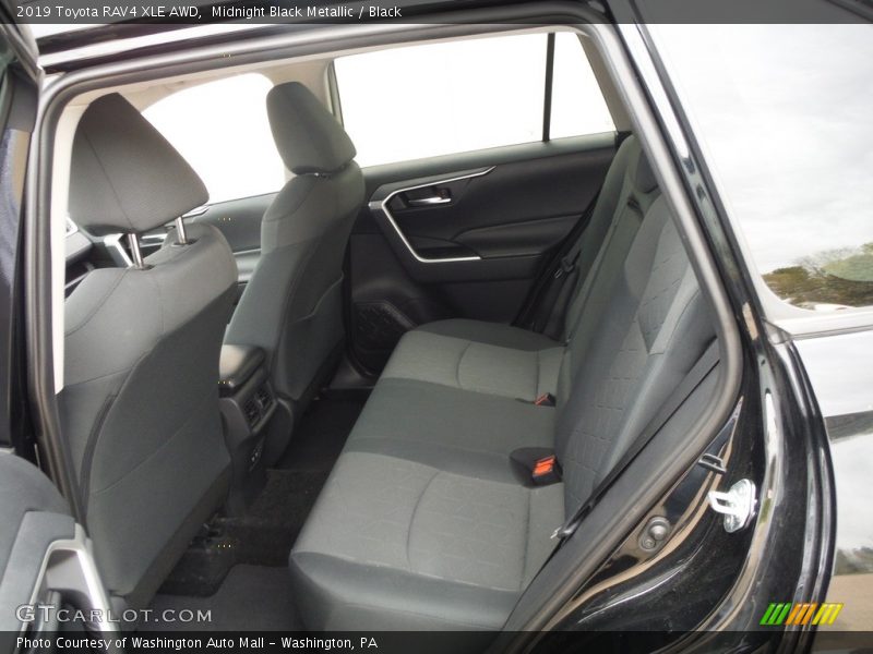 Midnight Black Metallic / Black 2019 Toyota RAV4 XLE AWD