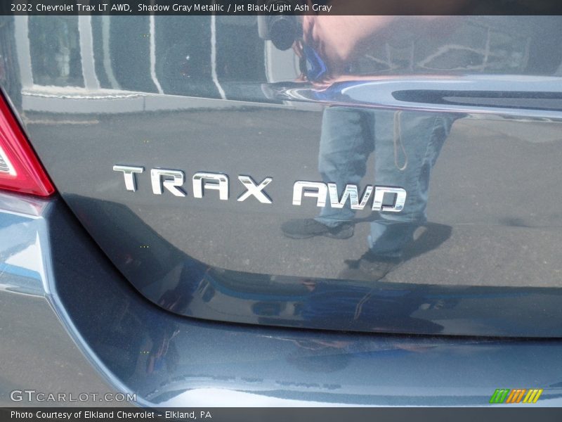  2022 Trax LT AWD Logo