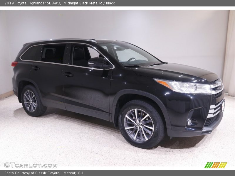 Midnight Black Metallic / Black 2019 Toyota Highlander SE AWD