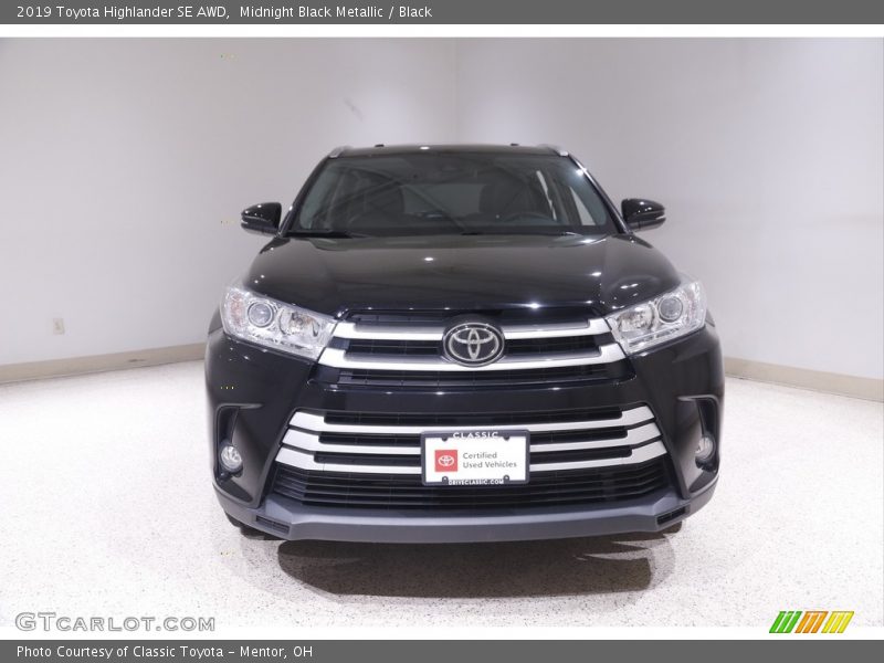 Midnight Black Metallic / Black 2019 Toyota Highlander SE AWD