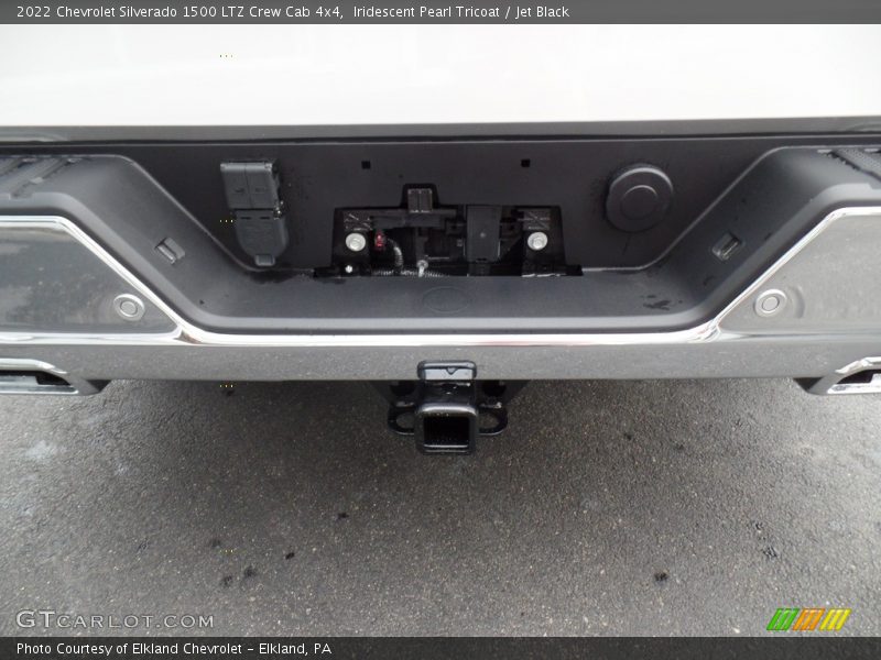 Iridescent Pearl Tricoat / Jet Black 2022 Chevrolet Silverado 1500 LTZ Crew Cab 4x4