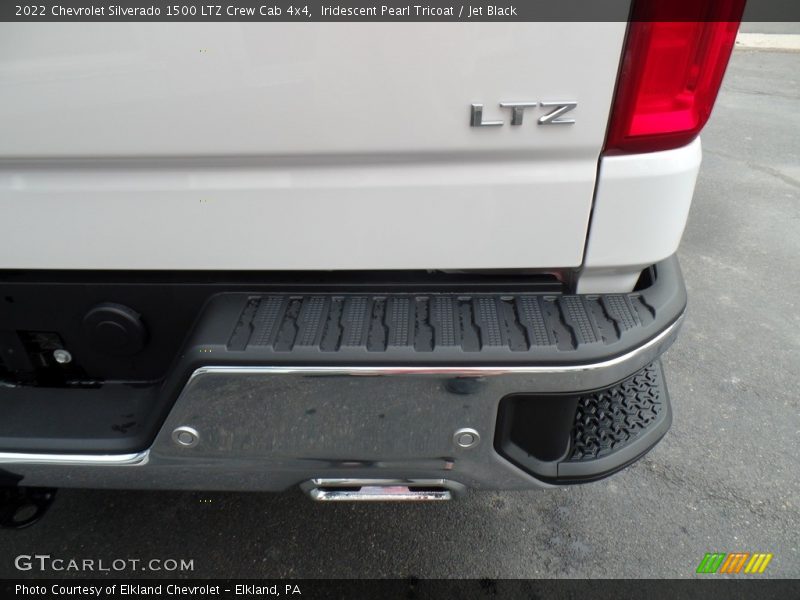 Iridescent Pearl Tricoat / Jet Black 2022 Chevrolet Silverado 1500 LTZ Crew Cab 4x4