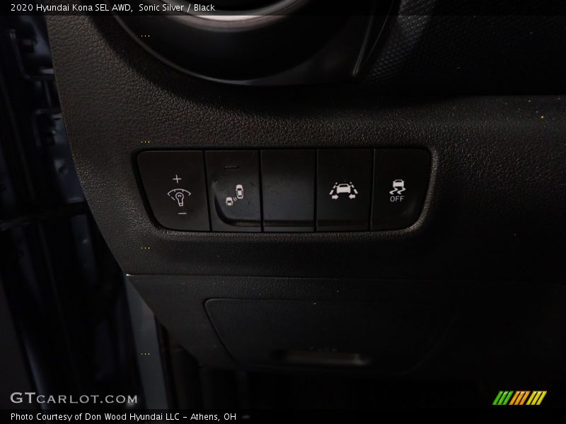 Sonic Silver / Black 2020 Hyundai Kona SEL AWD