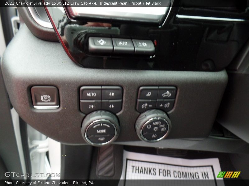 Iridescent Pearl Tricoat / Jet Black 2022 Chevrolet Silverado 1500 LTZ Crew Cab 4x4