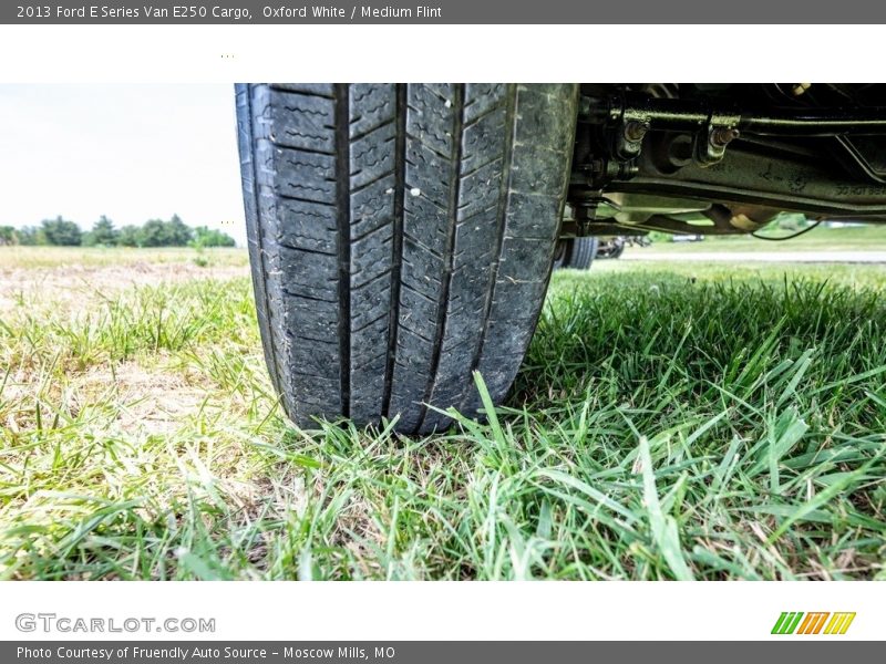 Oxford White / Medium Flint 2013 Ford E Series Van E250 Cargo