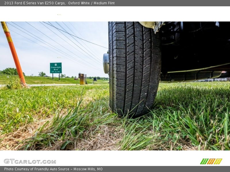 Oxford White / Medium Flint 2013 Ford E Series Van E250 Cargo