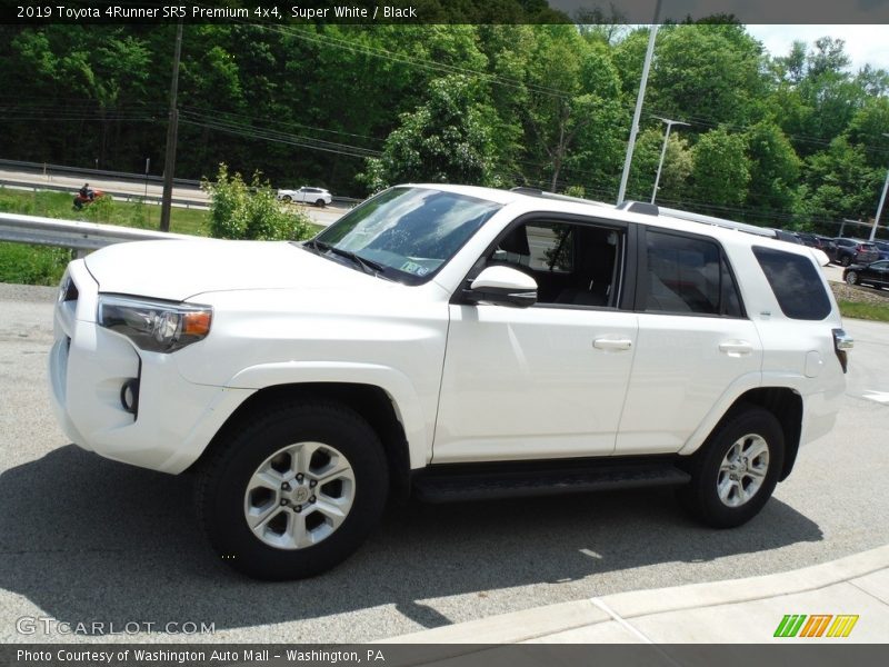 Super White / Black 2019 Toyota 4Runner SR5 Premium 4x4