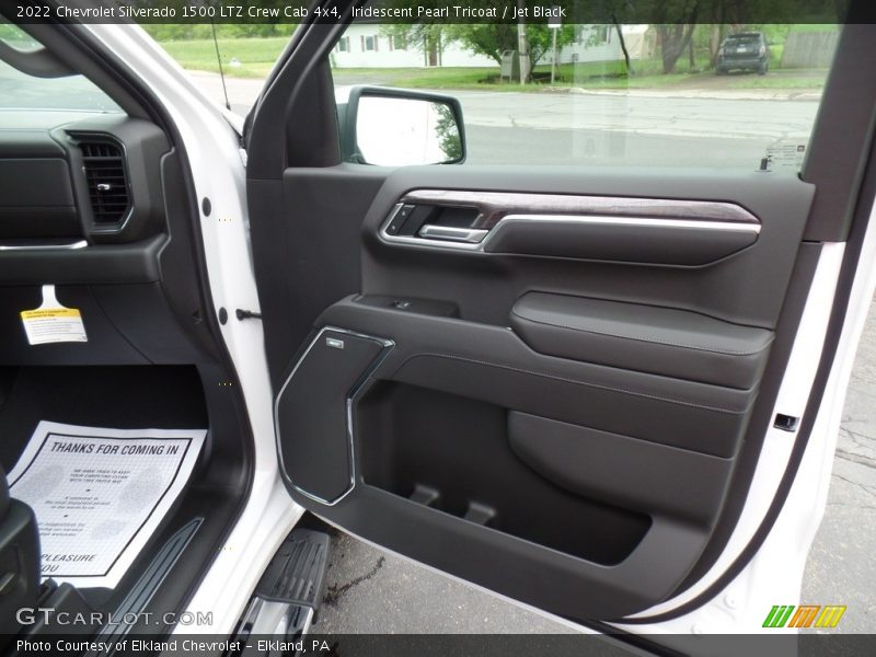 Iridescent Pearl Tricoat / Jet Black 2022 Chevrolet Silverado 1500 LTZ Crew Cab 4x4