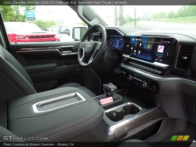 Iridescent Pearl Tricoat / Jet Black 2022 Chevrolet Silverado 1500 LTZ Crew Cab 4x4