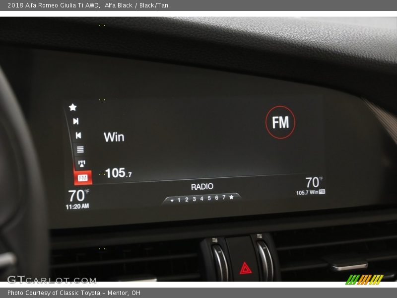 Alfa Black / Black/Tan 2018 Alfa Romeo Giulia Ti AWD