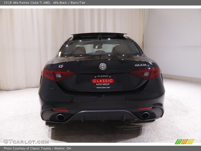 Alfa Black / Black/Tan 2018 Alfa Romeo Giulia Ti AWD