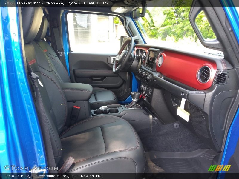 Front Seat of 2022 Gladiator Rubicon 4x4