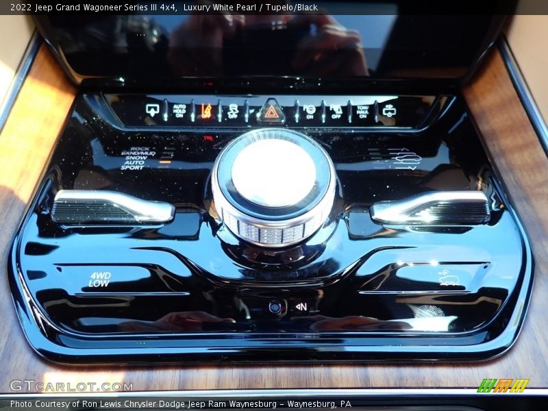 Luxury White Pearl / Tupelo/Black 2022 Jeep Grand Wagoneer Series III 4x4