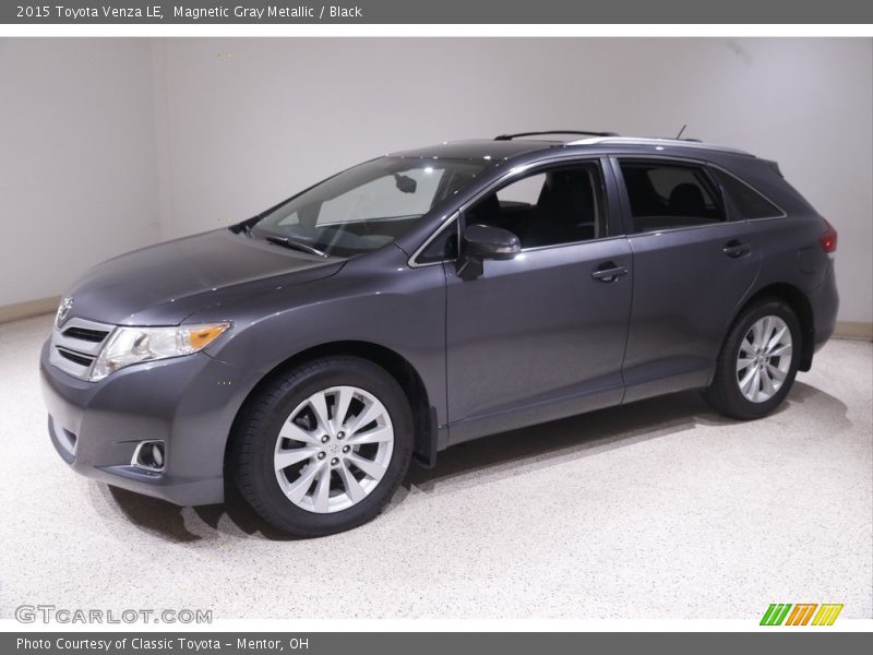 Front 3/4 View of 2015 Venza LE