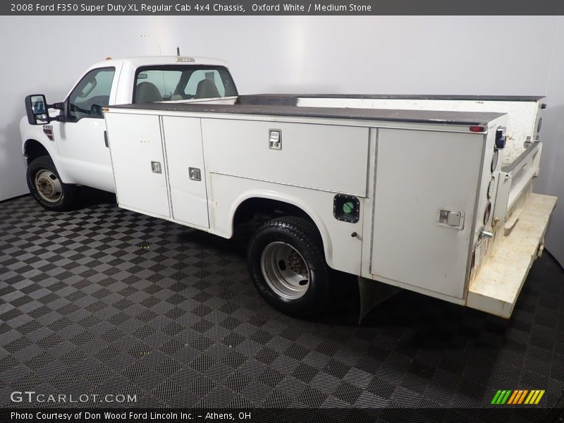 Oxford White / Medium Stone 2008 Ford F350 Super Duty XL Regular Cab 4x4 Chassis
