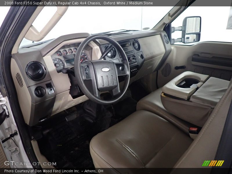 Oxford White / Medium Stone 2008 Ford F350 Super Duty XL Regular Cab 4x4 Chassis