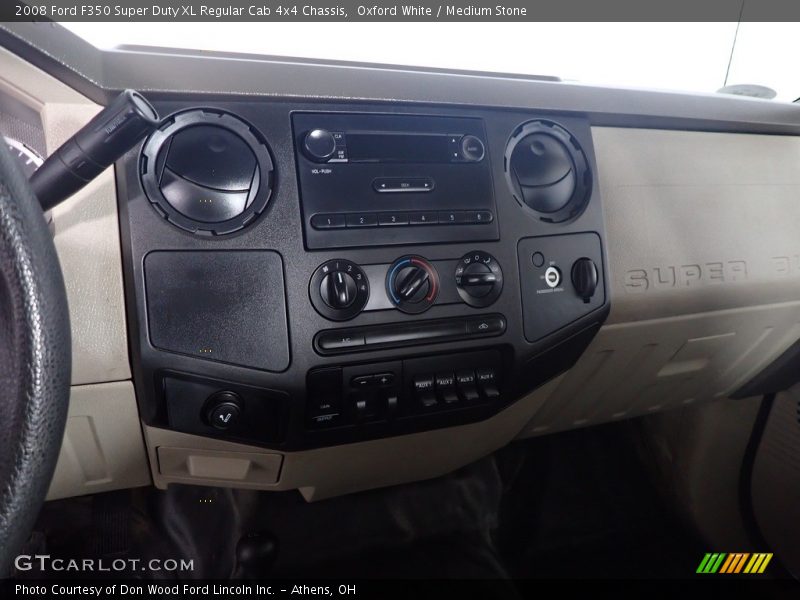 Oxford White / Medium Stone 2008 Ford F350 Super Duty XL Regular Cab 4x4 Chassis