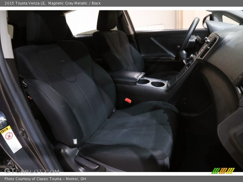 Magnetic Gray Metallic / Black 2015 Toyota Venza LE