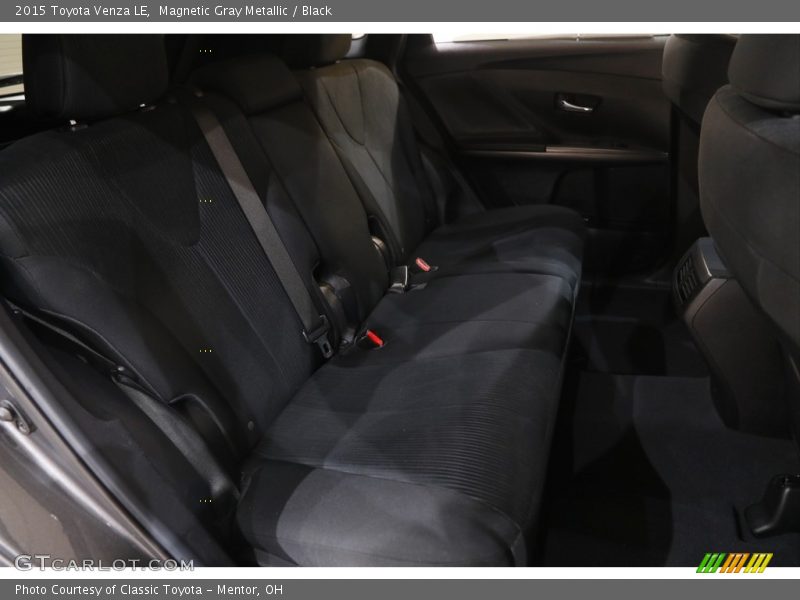 Magnetic Gray Metallic / Black 2015 Toyota Venza LE