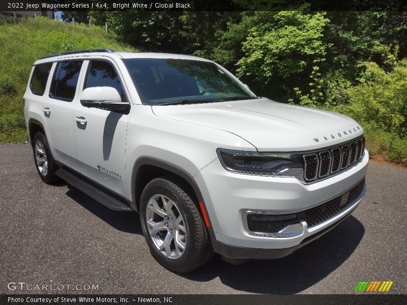 Front 3/4 View of 2022 Wagoneer Series I 4x4