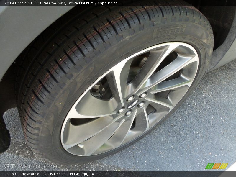White Platinum / Cappuccino 2019 Lincoln Nautilus Reserve AWD