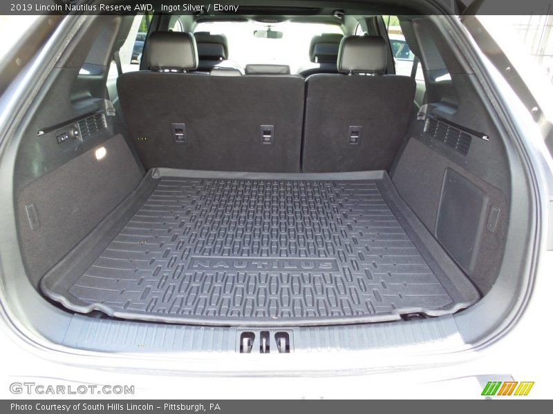 Ingot Silver / Ebony 2019 Lincoln Nautilus Reserve AWD