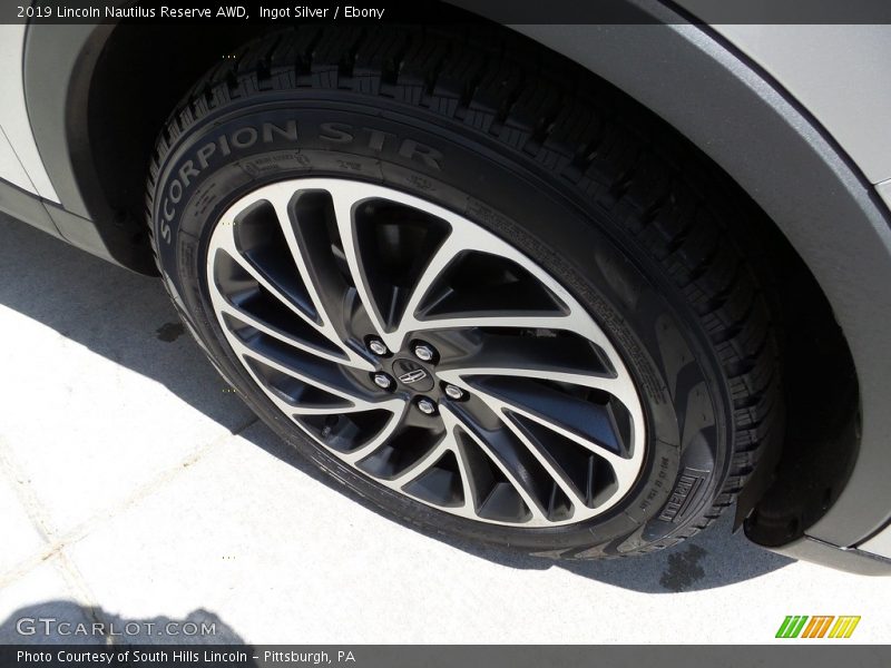 Ingot Silver / Ebony 2019 Lincoln Nautilus Reserve AWD