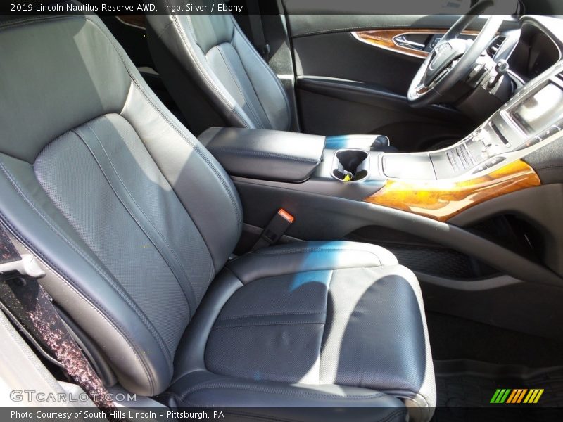 Ingot Silver / Ebony 2019 Lincoln Nautilus Reserve AWD