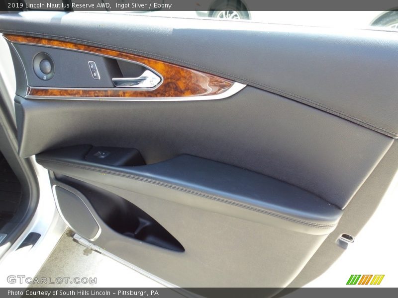 Ingot Silver / Ebony 2019 Lincoln Nautilus Reserve AWD