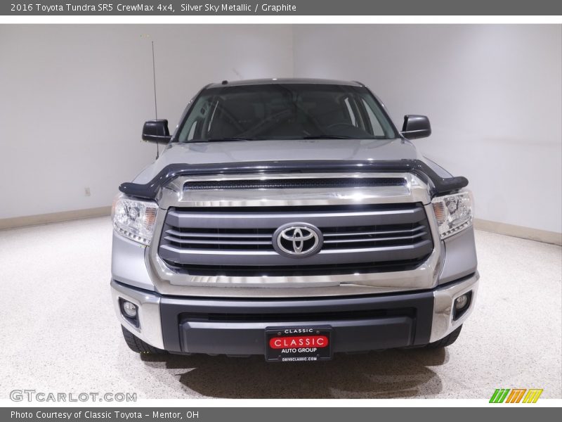 Silver Sky Metallic / Graphite 2016 Toyota Tundra SR5 CrewMax 4x4