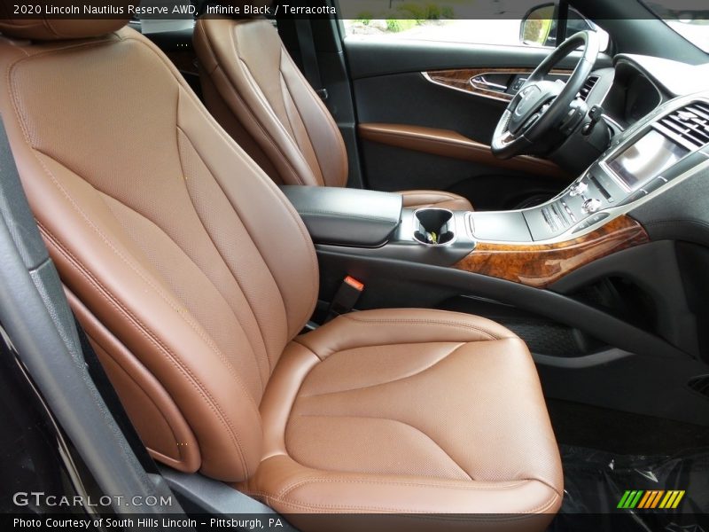 Front Seat of 2020 Nautilus Reserve AWD