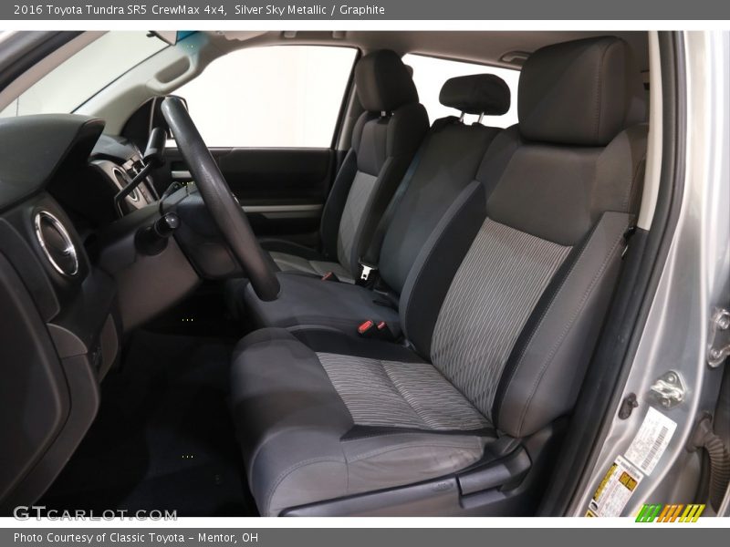 Silver Sky Metallic / Graphite 2016 Toyota Tundra SR5 CrewMax 4x4