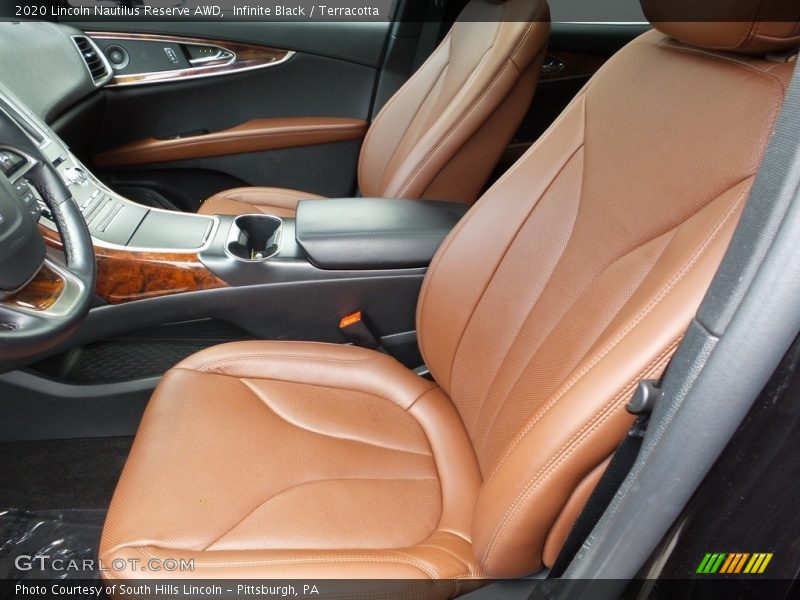 Front Seat of 2020 Nautilus Reserve AWD