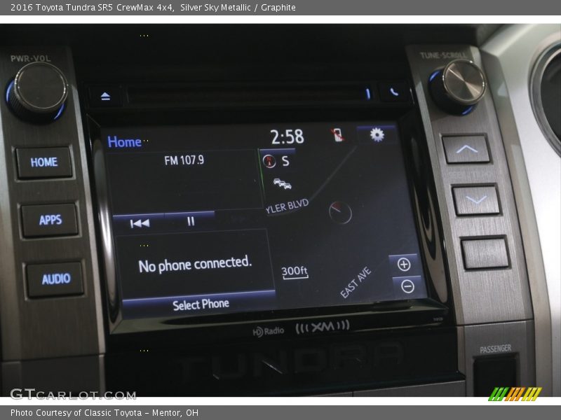 Silver Sky Metallic / Graphite 2016 Toyota Tundra SR5 CrewMax 4x4