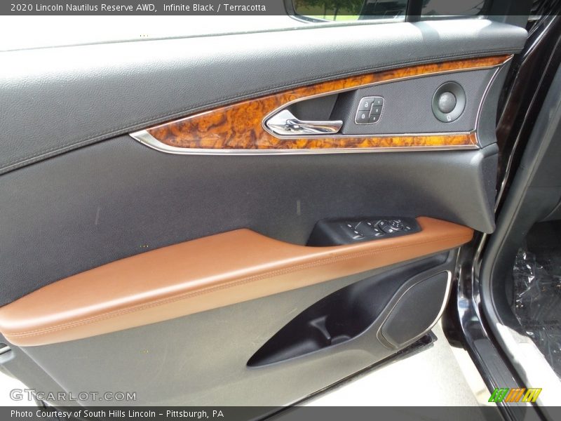 Door Panel of 2020 Nautilus Reserve AWD