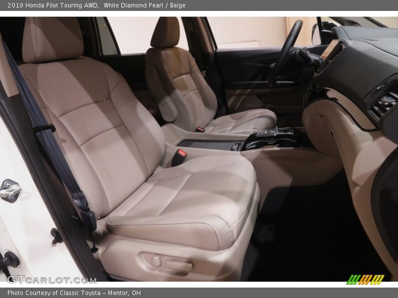 White Diamond Pearl / Beige 2019 Honda Pilot Touring AWD