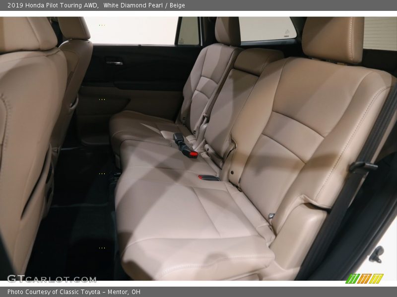 White Diamond Pearl / Beige 2019 Honda Pilot Touring AWD