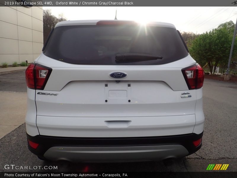 Oxford White / Chromite Gray/Charcoal Black 2019 Ford Escape SEL 4WD