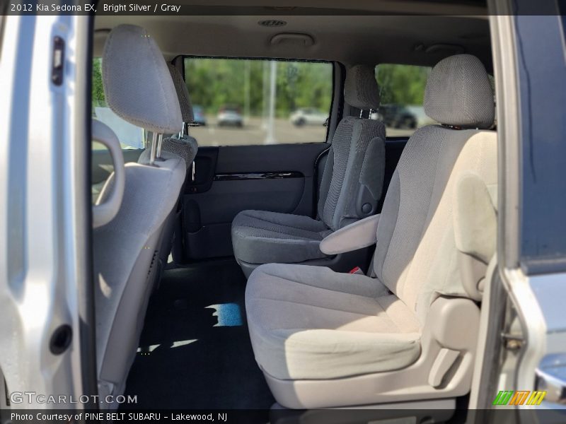 Bright Silver / Gray 2012 Kia Sedona EX