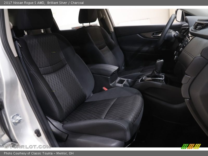 Brilliant Silver / Charcoal 2017 Nissan Rogue S AWD