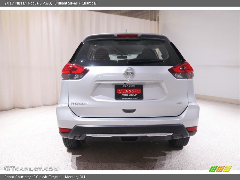 Brilliant Silver / Charcoal 2017 Nissan Rogue S AWD