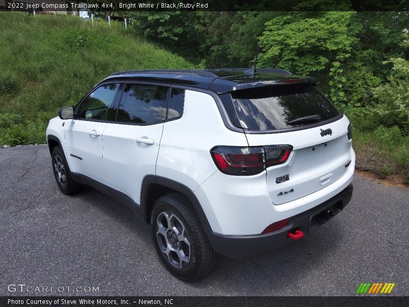 Bright White / Black/Ruby Red 2022 Jeep Compass Trailhawk 4x4