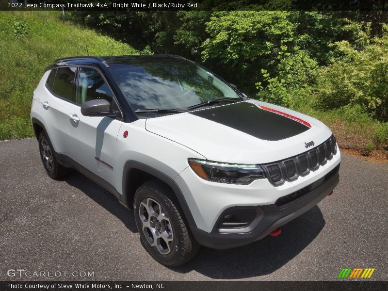  2022 Compass Trailhawk 4x4 Bright White